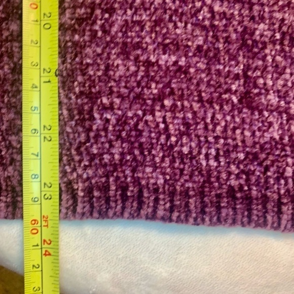 Express Sweater Medium Deep V-Neck Purple Chenille Super Soft 3/4 Length Sleeve - Picture 16 of 16